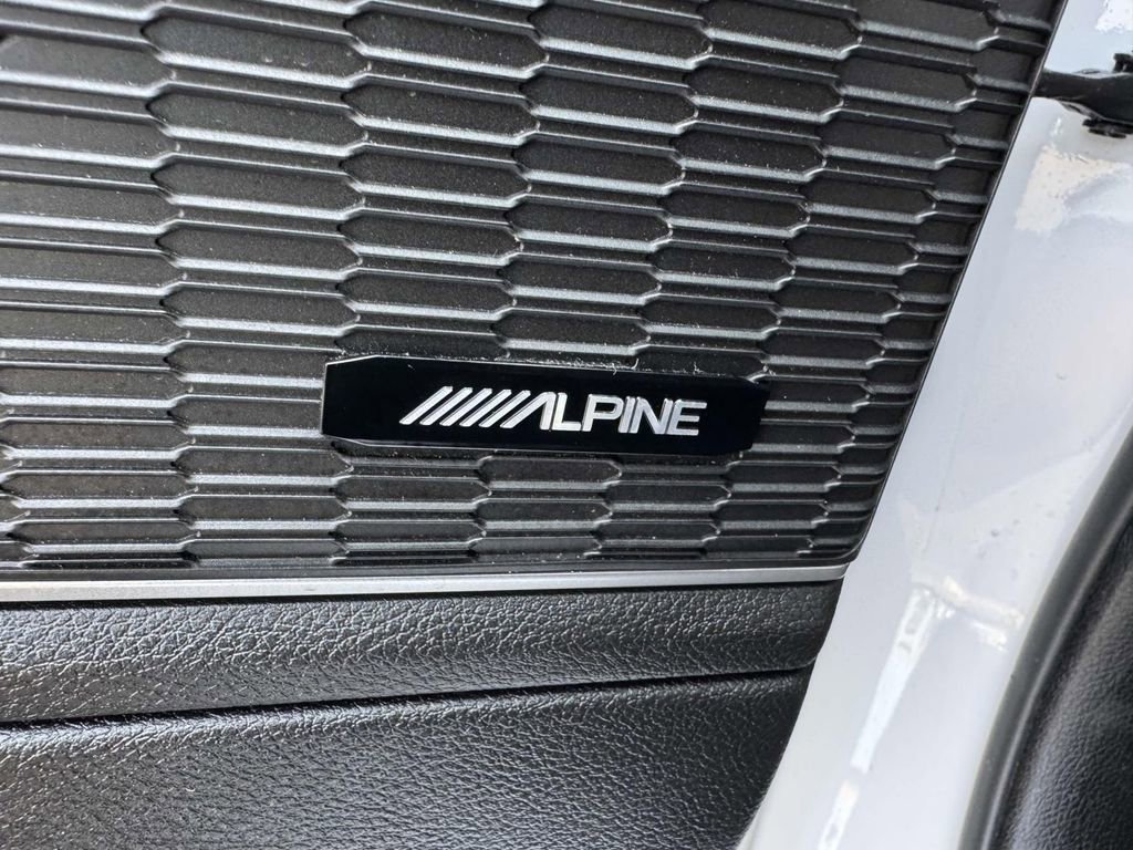 Used 2023 Jeep Grand Cherokee Trailhawk image 12