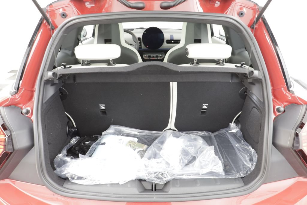 New 2026 MINI Cooper 2-Door Hardtop FWD image 18