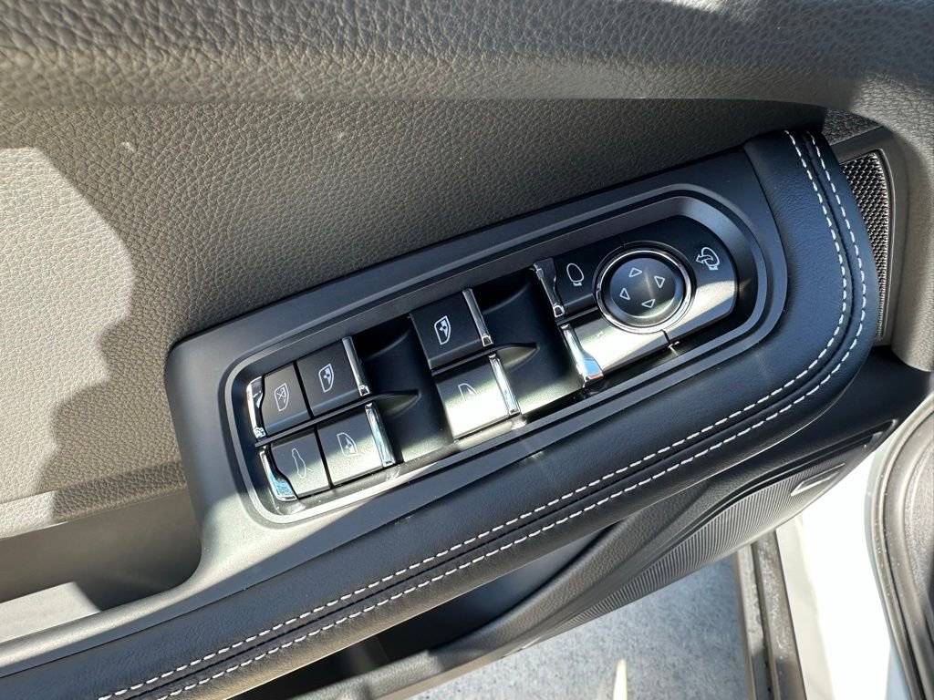 Used 2026 Porsche Macan S image 22