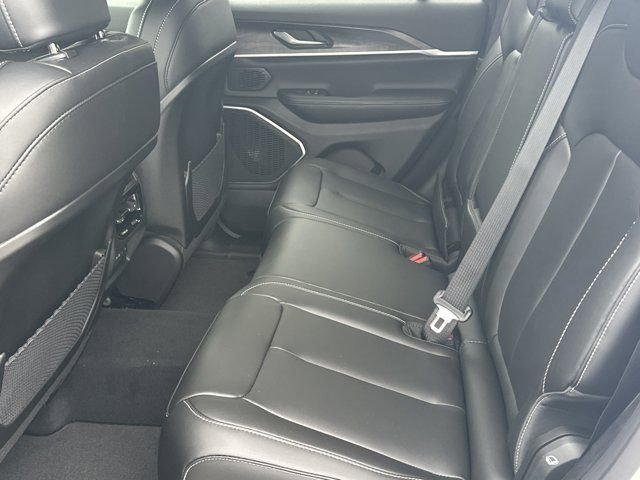 New 2026 Jeep Grand Cherokee Limited AWD/4WD image 19