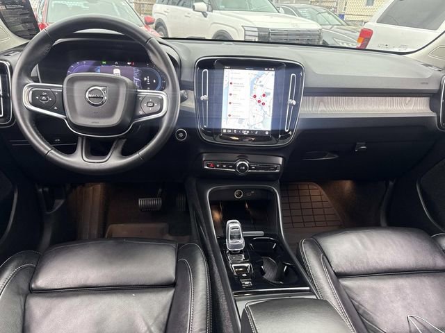 Used 2023 Volvo XC40 B5 Plus w/ Driver Assist Package image 17
