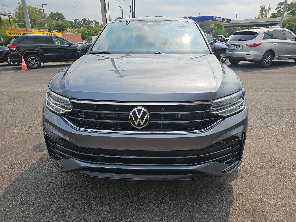 Used 2022 Volkswagen Tiguan SE R-Line image 6