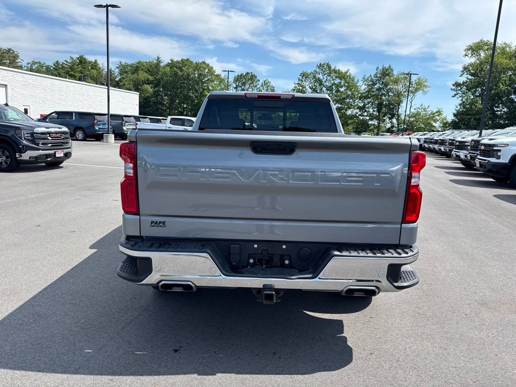 Used 2024 Chevrolet Silverado 1500 LTZ w/ LTZ Convenience Package II AWD/4WD image 5