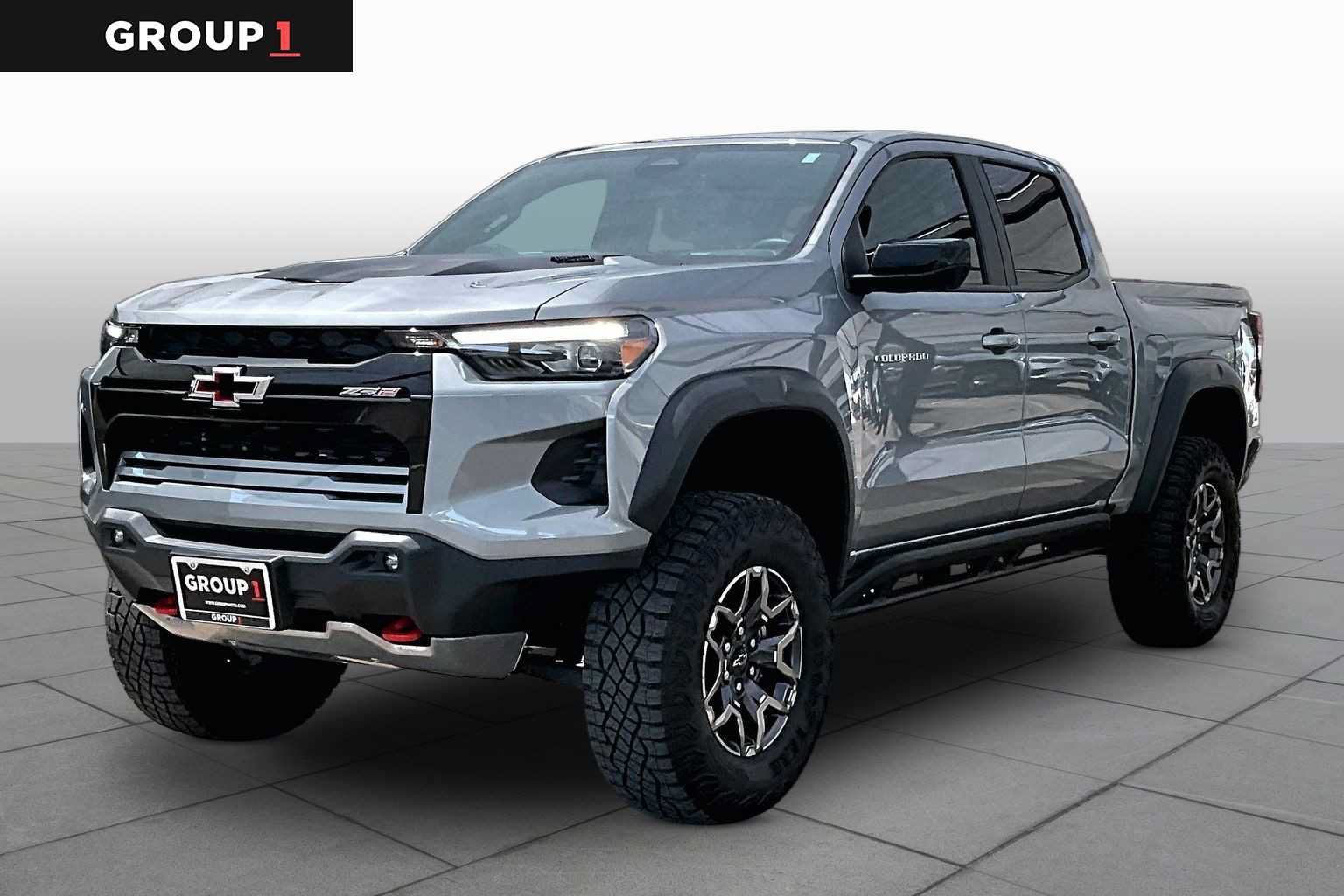 Used 2026 Chevrolet Colorado ZR2 w/ Technology Package AWD/4WD image 1