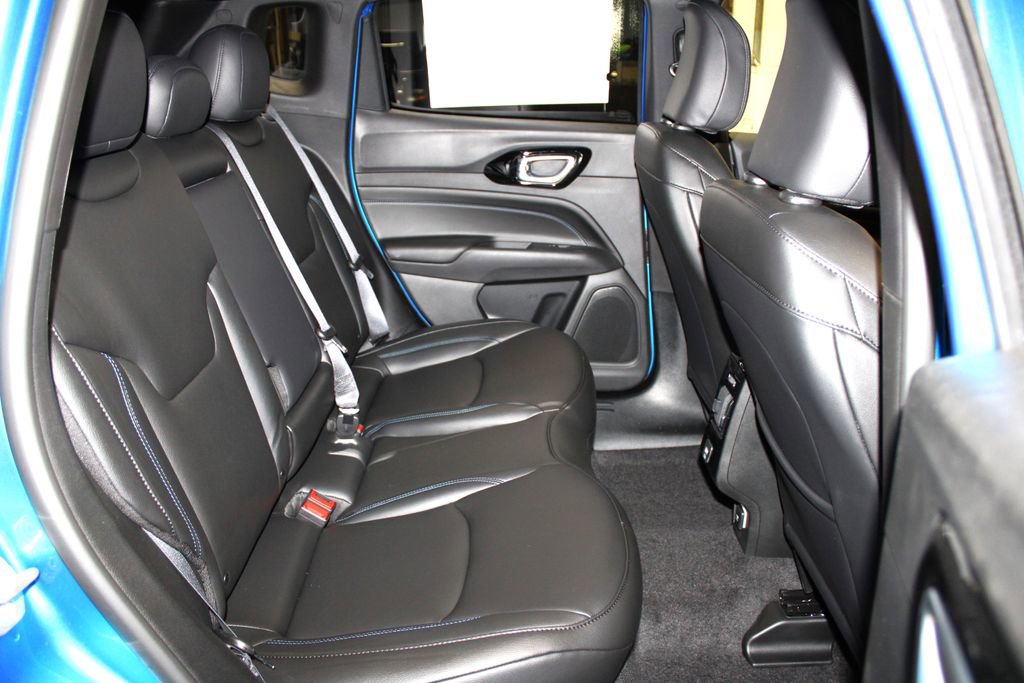 New 2026 Jeep Compass Limited image 30