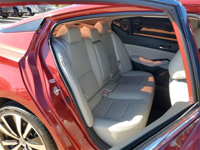 Used 2022 Nissan Altima 2.5 Platinum image 28