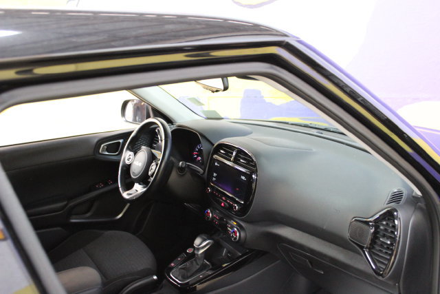 Used 2022 Kia Soul EX FWD image 12