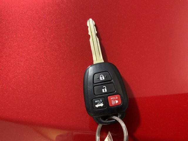 Used 2015 Toyota Corolla S image 39