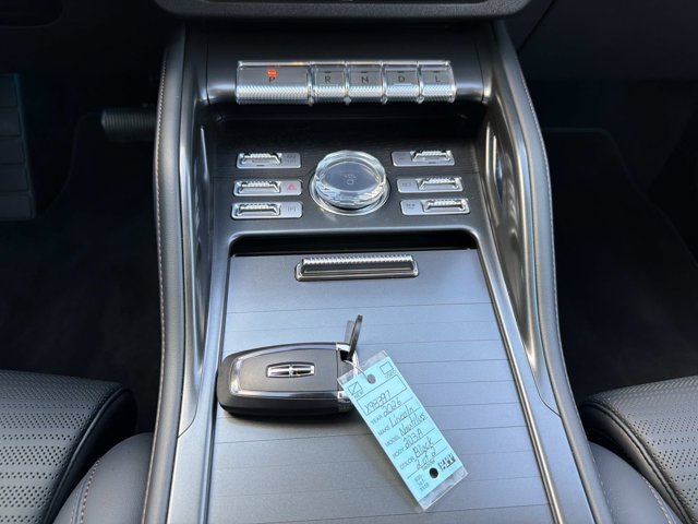 New 2026 Lincoln Nautilus Reserve AWD/4WD image 29