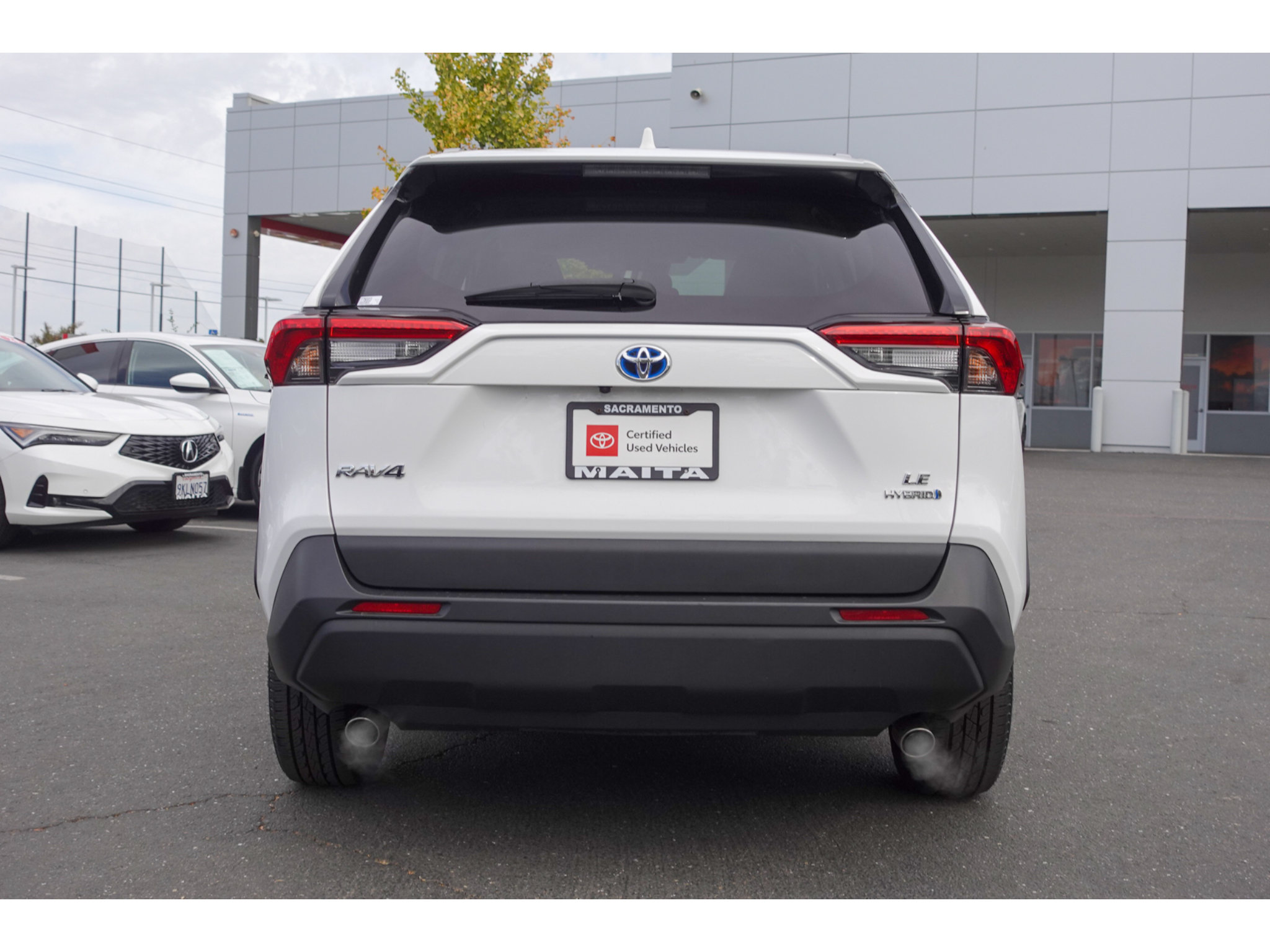 Certified 2024 Toyota RAV4 LE AWD/4WD image 4