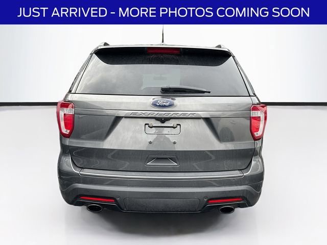 Certified 2018 Ford Explorer XLT w/ Equipment Group 202A image 7