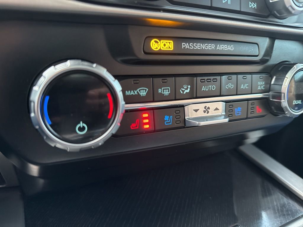 Used 2022 Ford F450 Platinum w/ FX4 Off-Road Package image 47