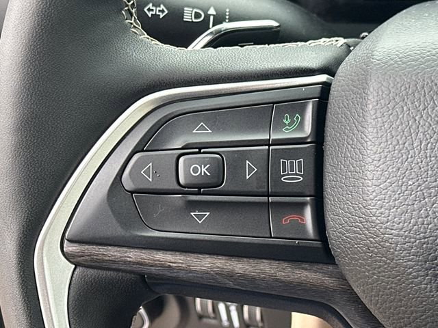 Used 2024 Jeep Grand Cherokee Limited image 28