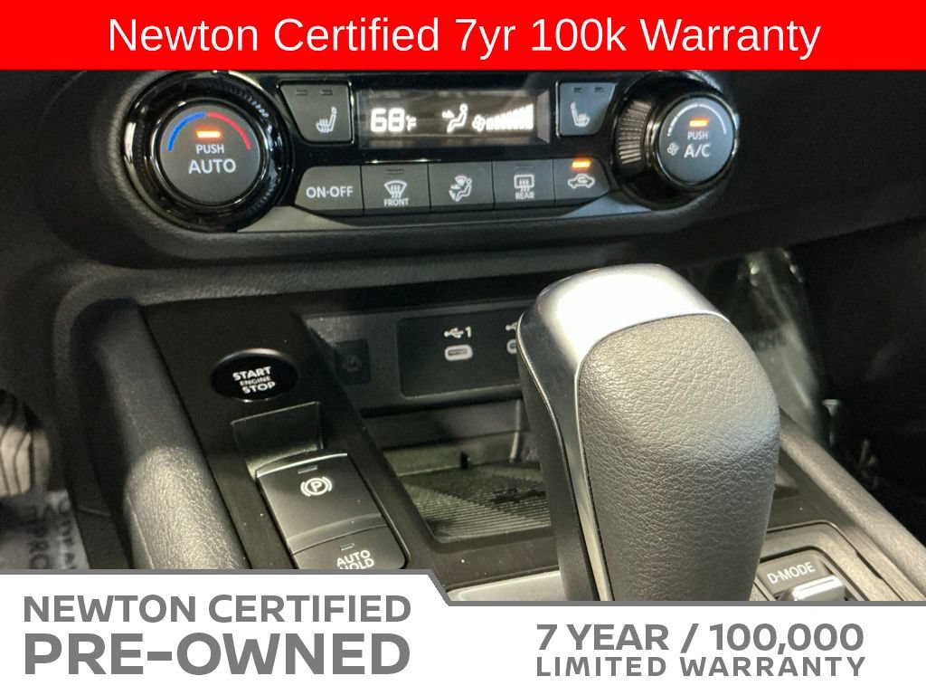 Used 2026 Nissan Kicks SV w/ SV Premium Package FWD image 12