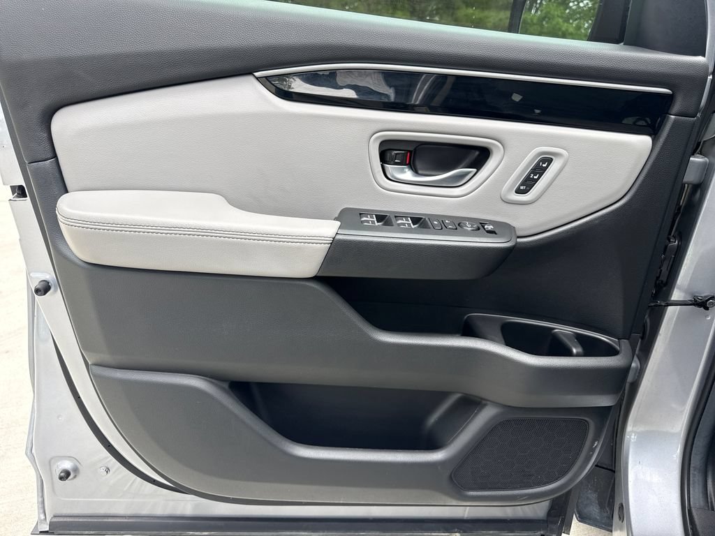 Certified 2025 Honda Pilot EX-L image 14