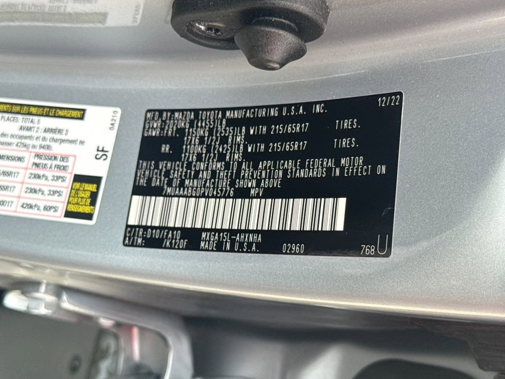 Used 2023 Toyota Corolla Cross L AWD/4WD image 44