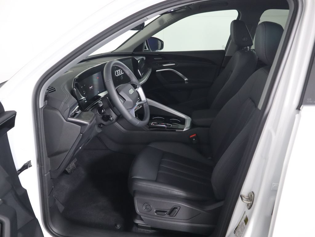 Used 2025 Audi Q5 Premium w/ Premium Plus AWD/4WD image 22