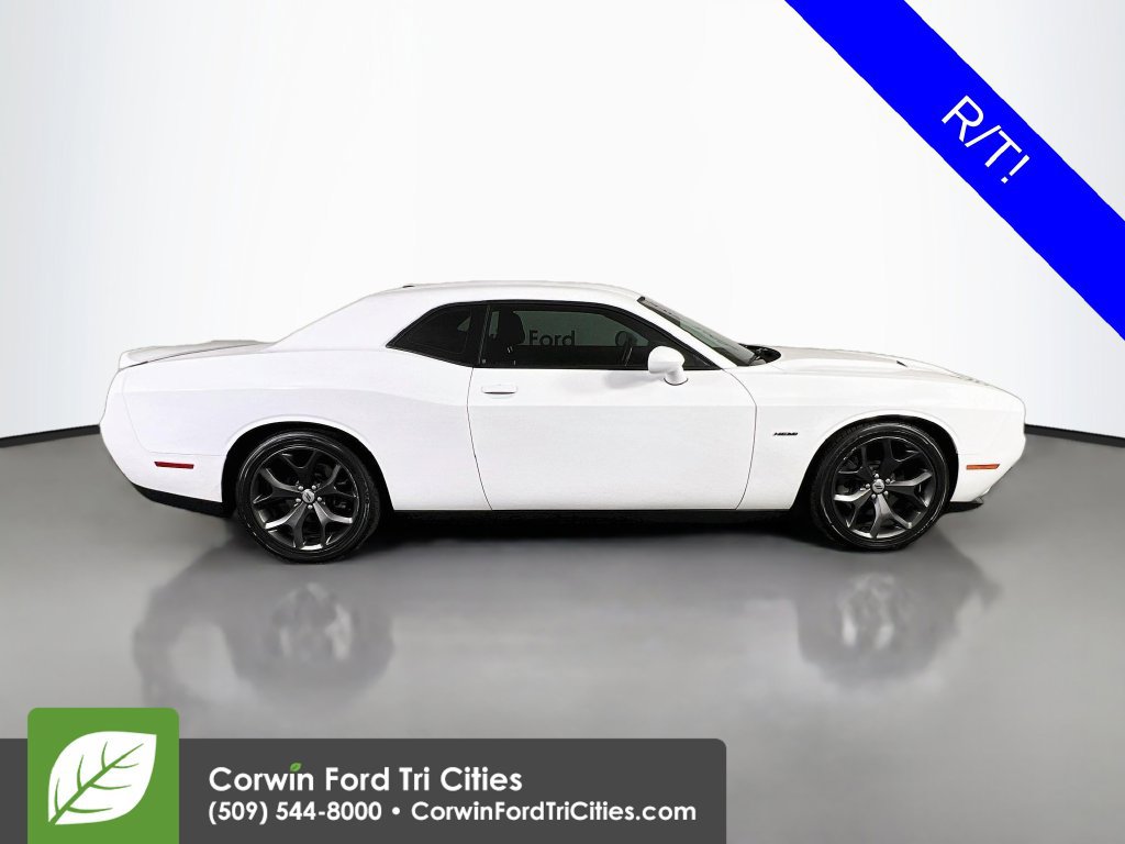 Used 2018 Dodge Challenger R/T RWD image 16