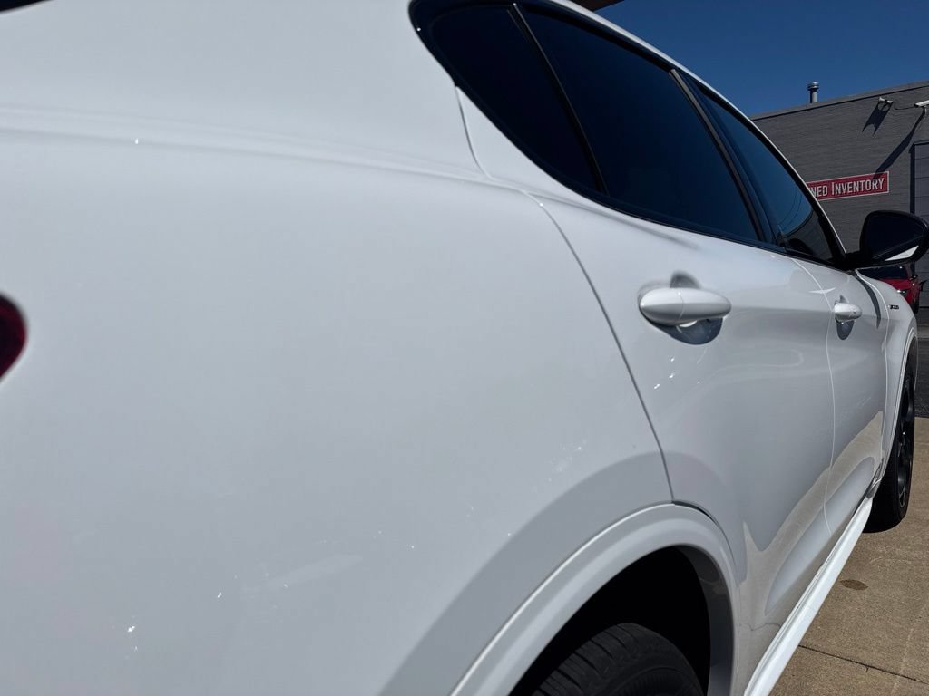Used 2023 Alfa Romeo Stelvio Estrema AWD/4WD image 6