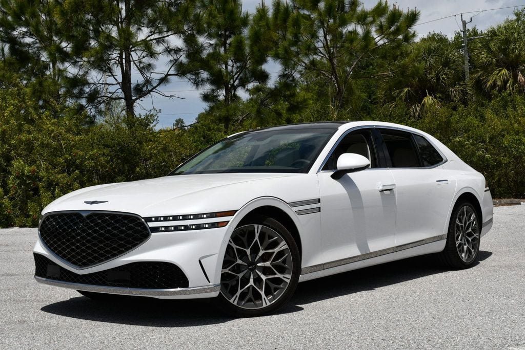 Used 2026 Genesis G90 3.5T image 19