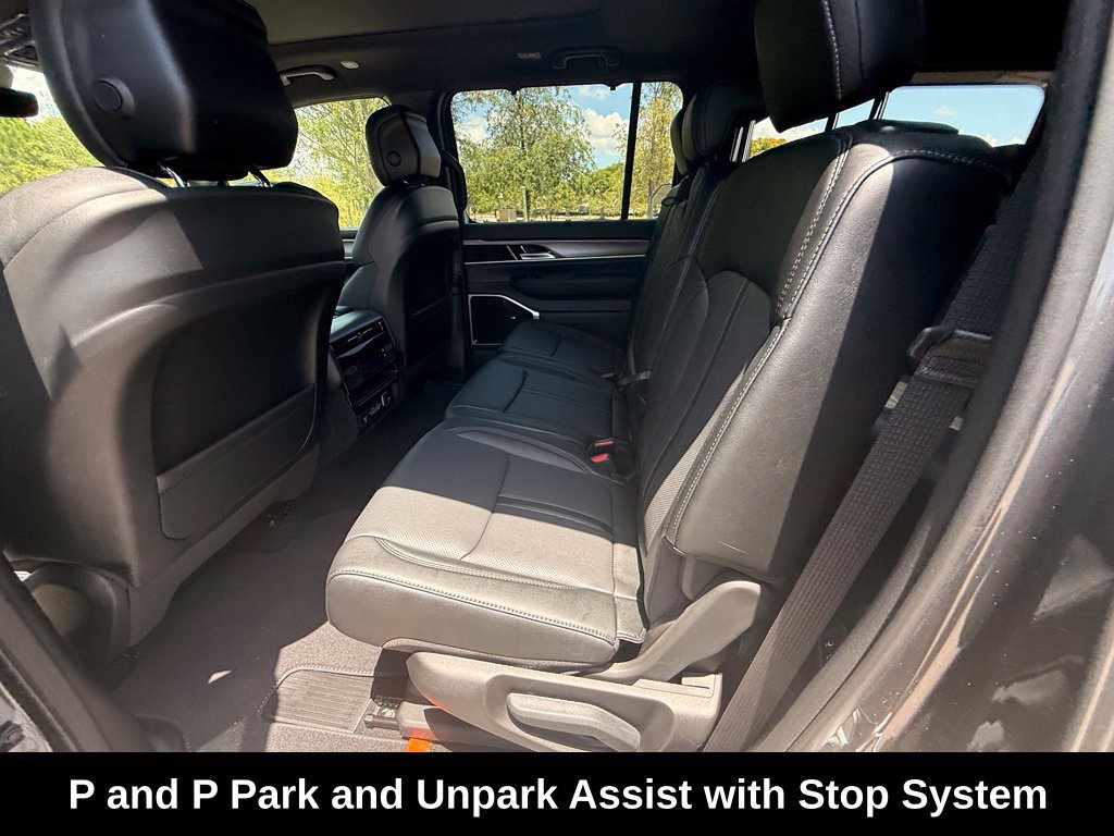 New 2026 Jeep Grand Wagoneer Limited AWD/4WD image 25