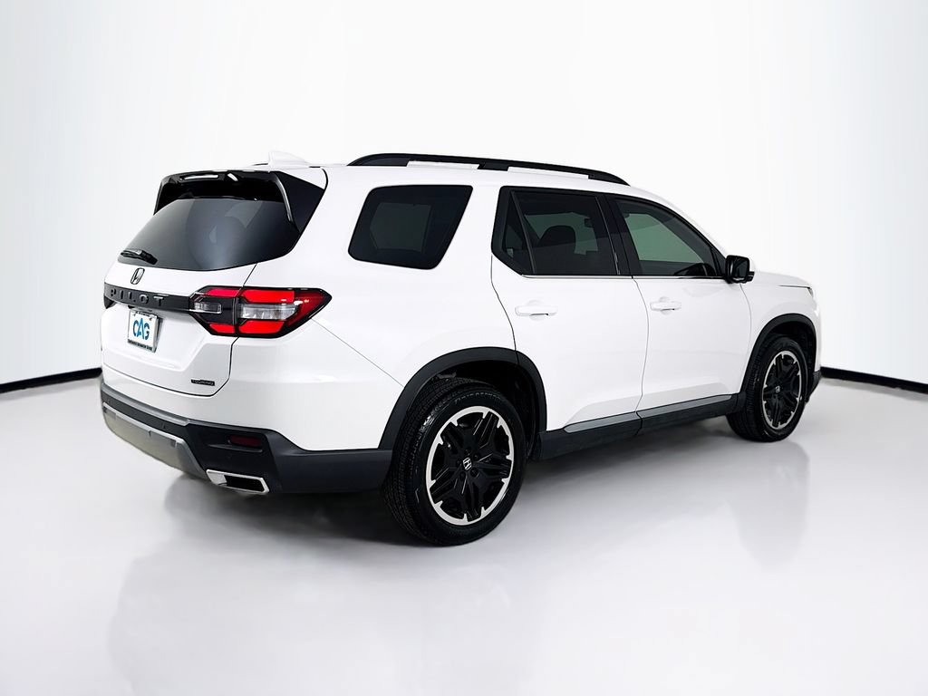 Used 2026 Honda Pilot Touring image 8