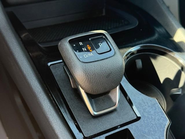 Used 2023 Nissan Rogue S image 21