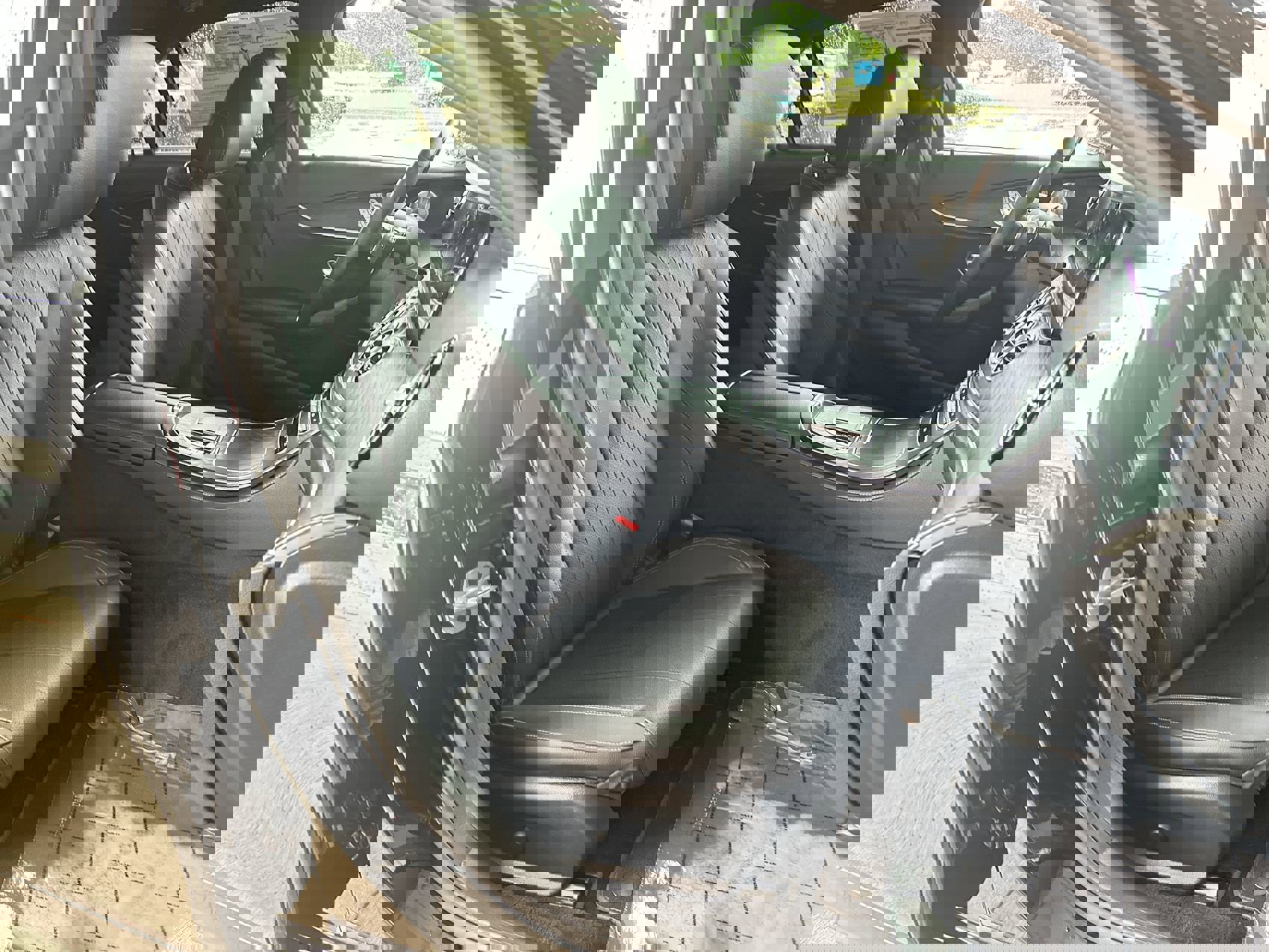 Used 2022 Mercedes-Benz E 350 Sedan image 23