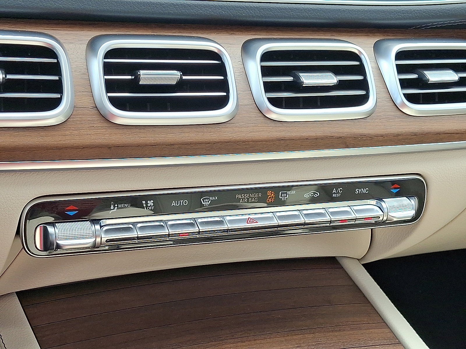 New 2026 Mercedes-Benz GLS 450 4MATIC image 11