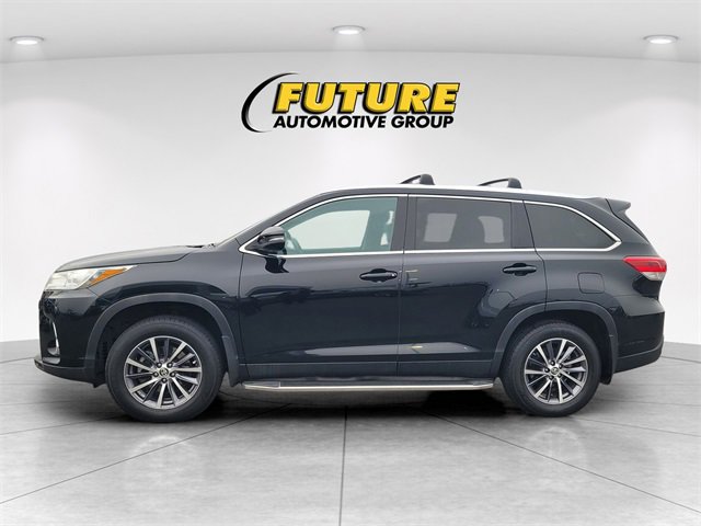 Used 2019 Toyota Highlander XLE image 6