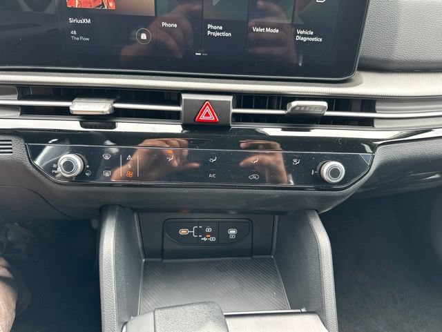 New 2026 Kia Sportage LX FWD image 12
