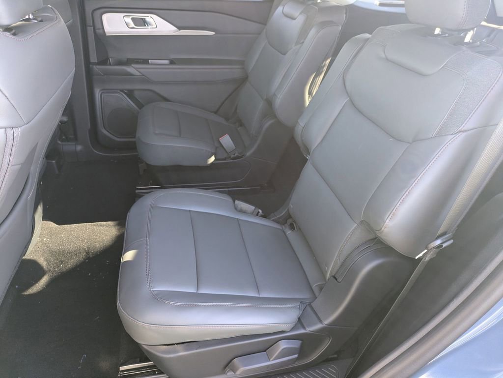 New 2026 Ford Explorer Active w/ Active Comfort Package AWD/4WD image 18