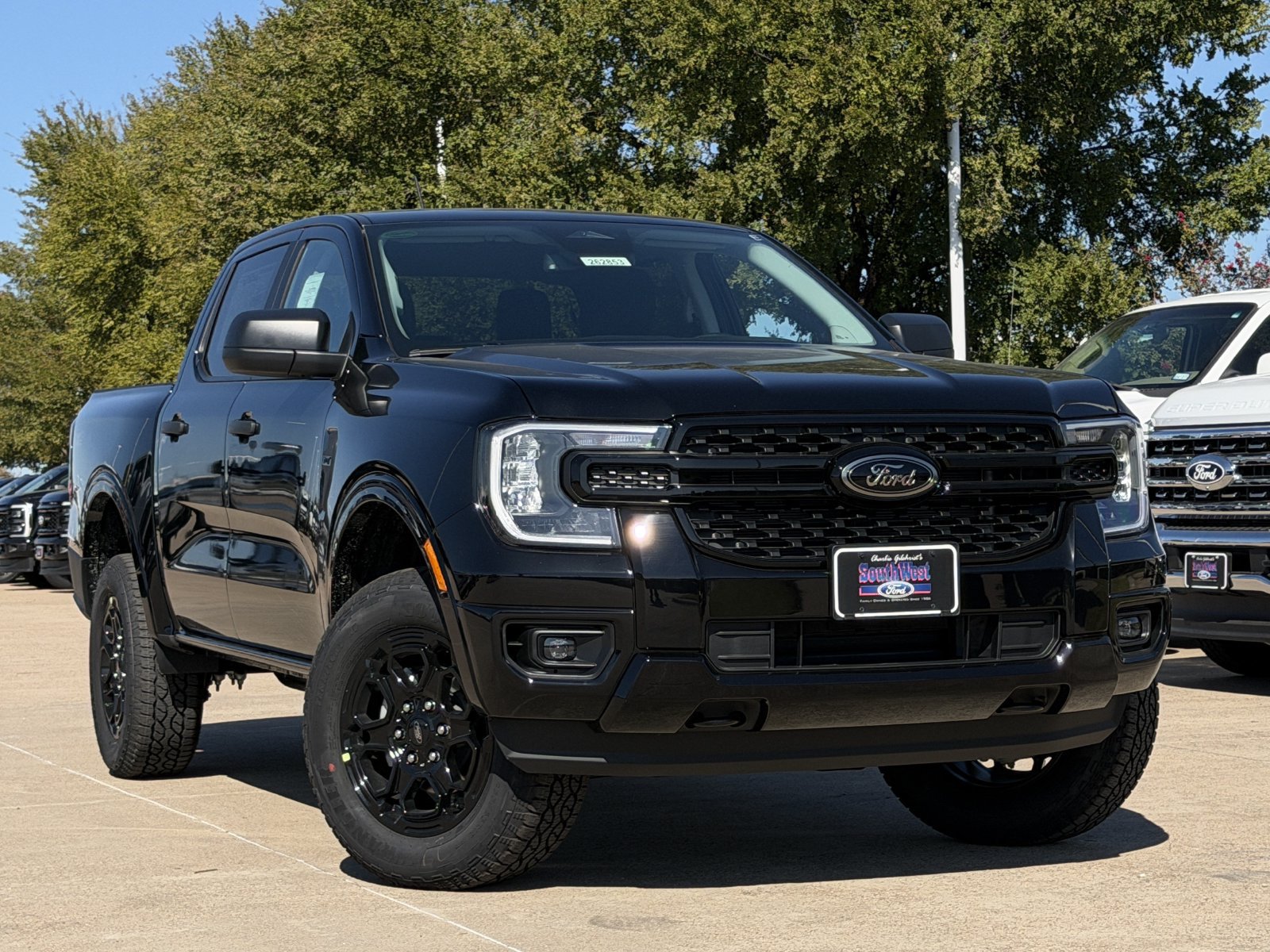 New 2026 Ford Ranger XLT w/ Black Appearance Package AWD/4WD image 2