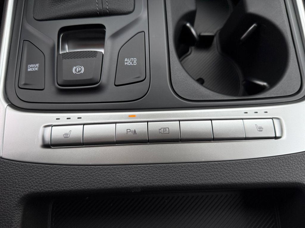 New 2026 Kia Carnival FWD image 20