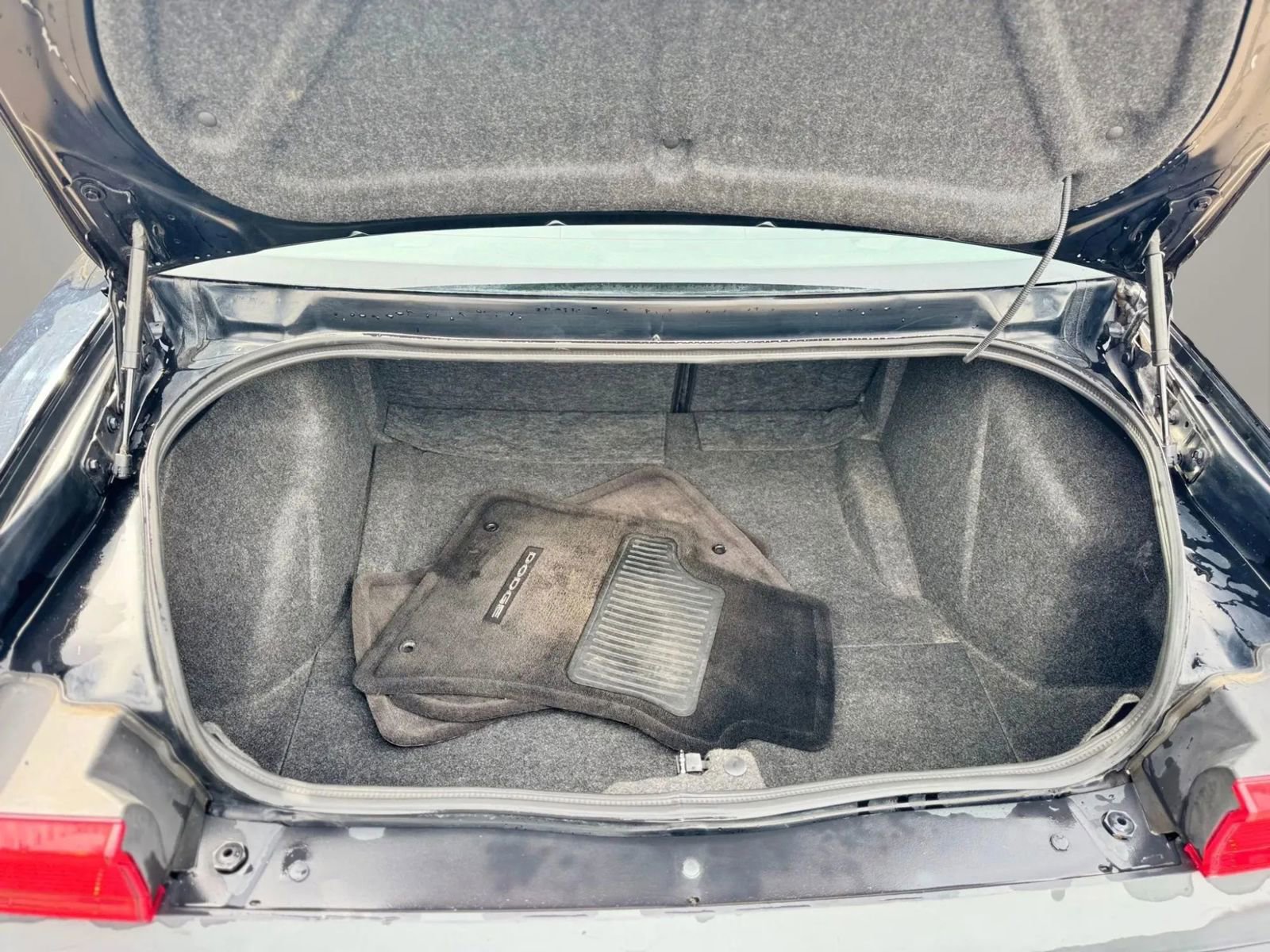 Used 2011 Dodge Challenger R/T w/ Electronics Convenience Group image 35