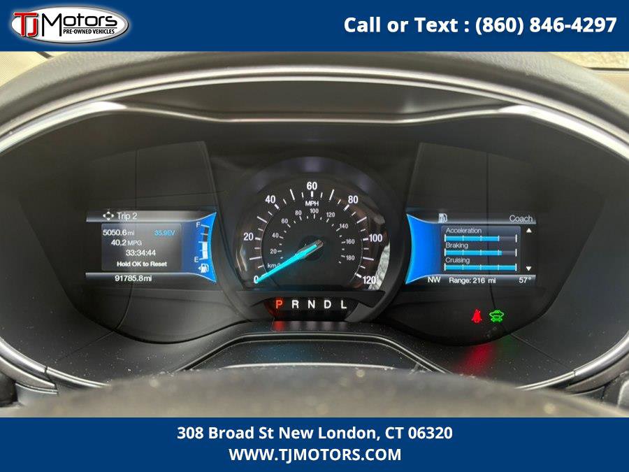 Used 2020 Ford Fusion SE image 17
