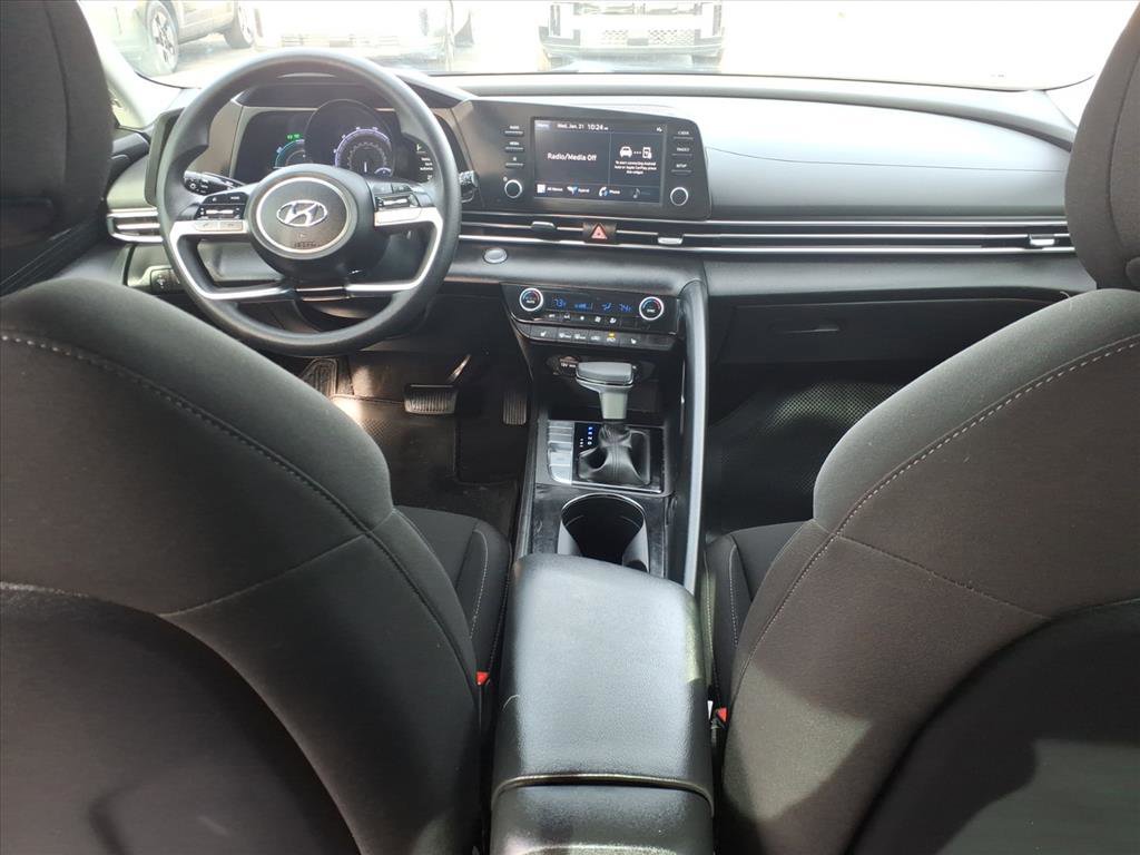 Certified 2023 Hyundai Elantra Blue image 18