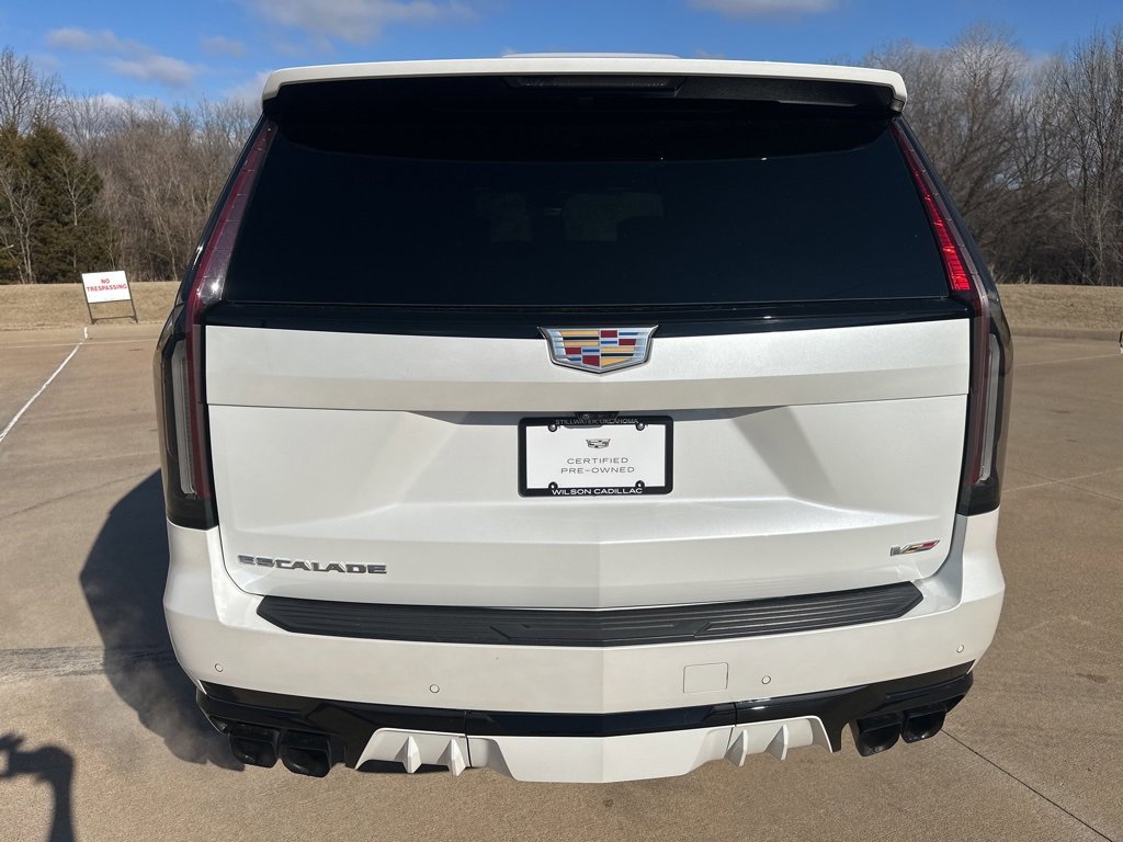 Certified 2024 Cadillac Escalade V w/ LPO, Floor Liner Package image 4