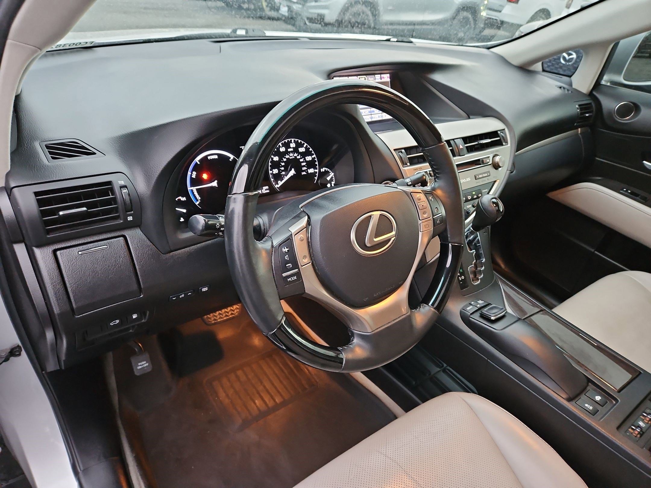 Used 2015 Lexus RX 450h AWD image 14