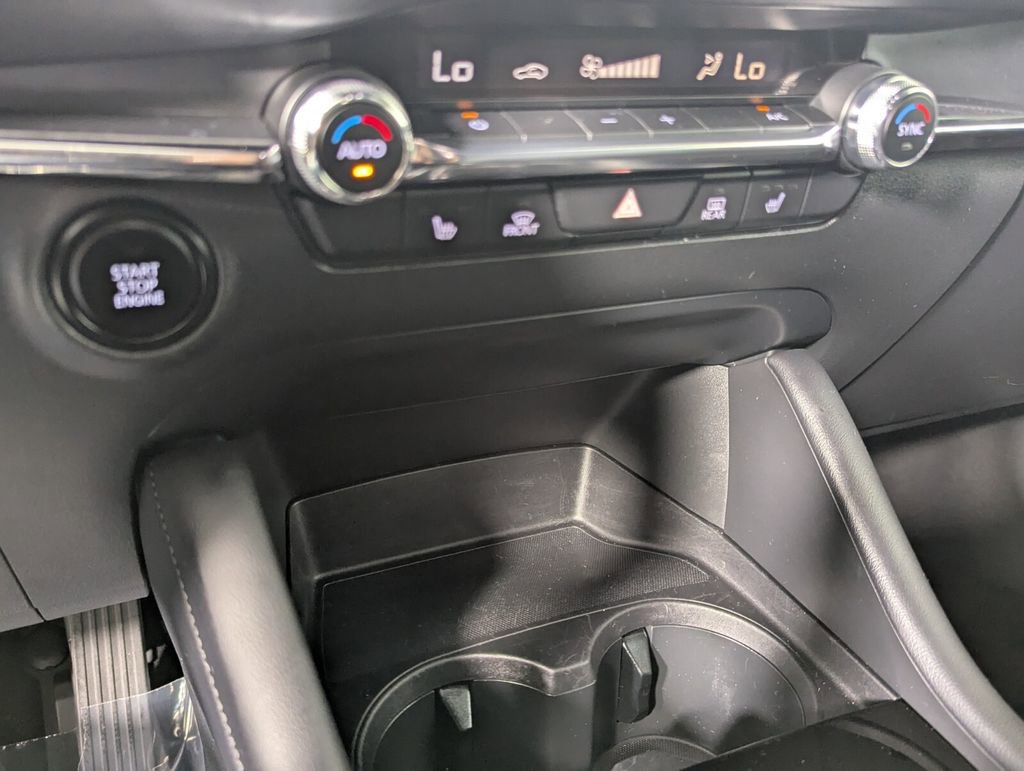 Used 2023 MAZDA MAZDA3 s image 19
