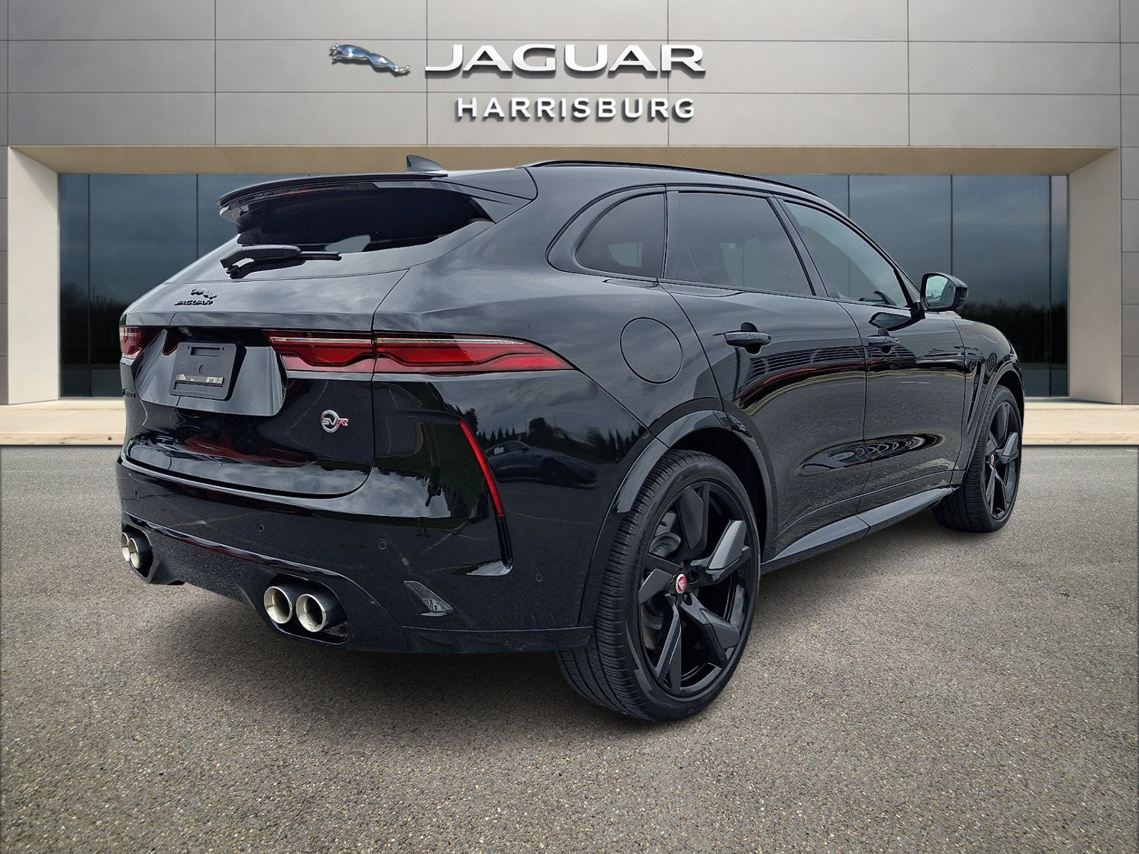 Used 2022 Jaguar F-PACE SVR AWD/4WD image 3