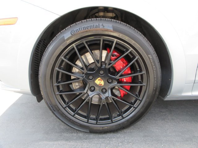 Used 2021 Porsche Cayenne GTS AWD/4WD image 54