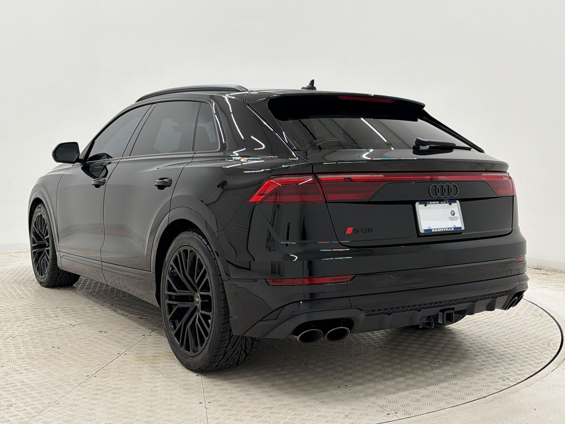 Used 2025 Audi SQ8 Premium Plus AWD/4WD image 3