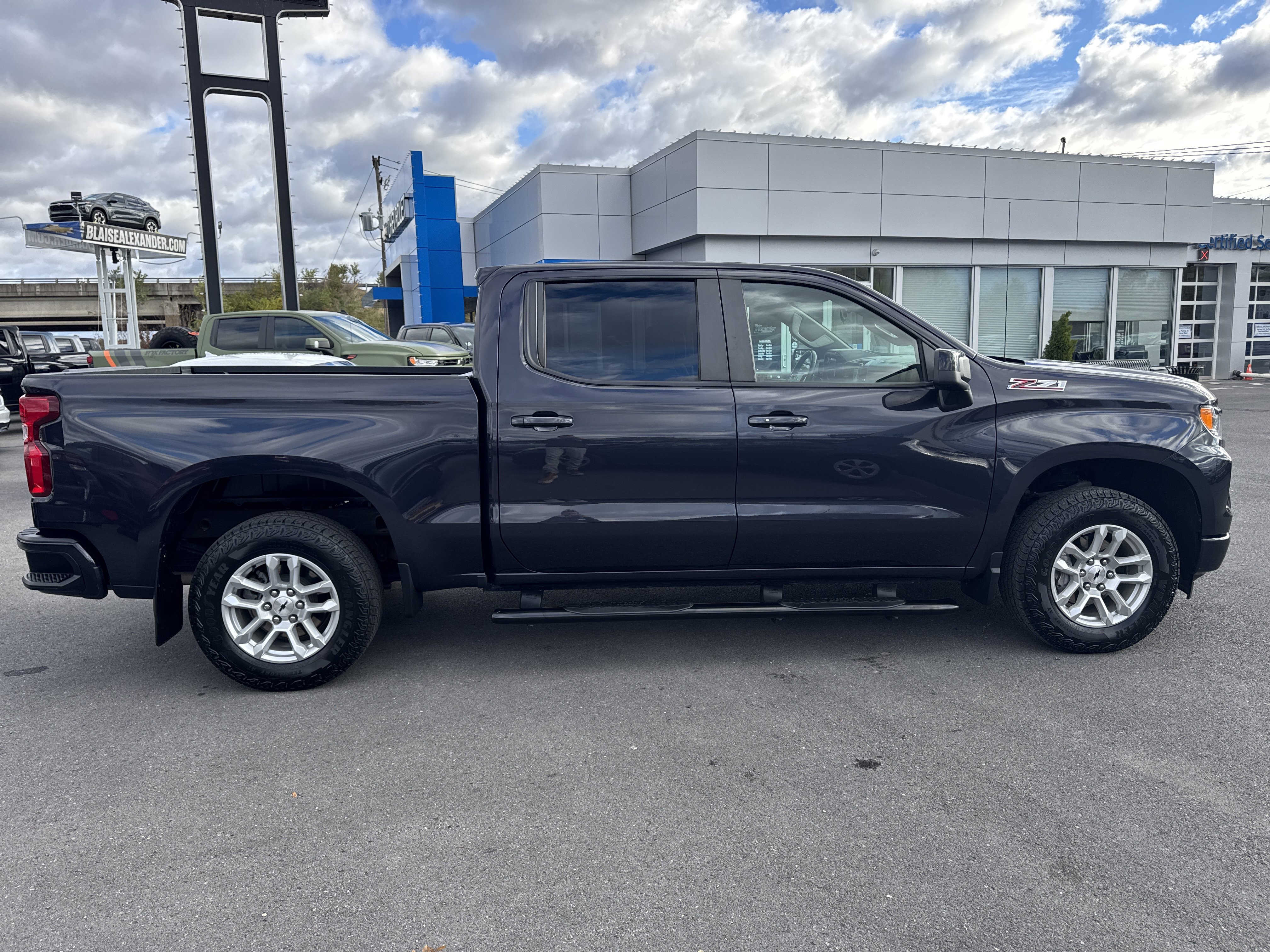 Used 2022 Chevrolet Silverado 1500 RST w/ Z71 Off-Road Package video 2