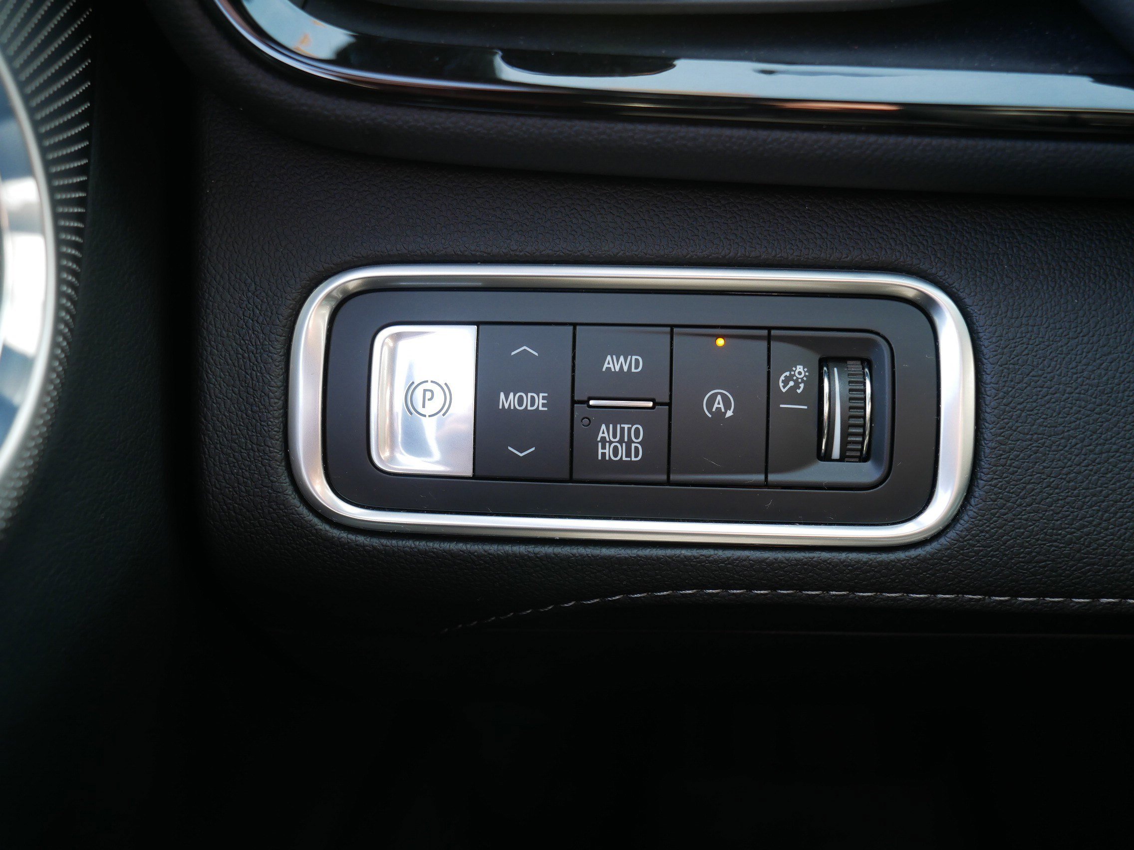 Certified 2025 Buick Enclave Avenir w/ Super Cruise Package image 26