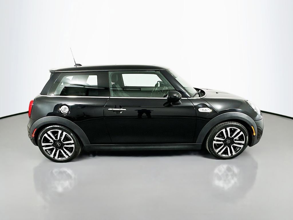 Used 2019 MINI Cooper S w/ Premium Package image 4