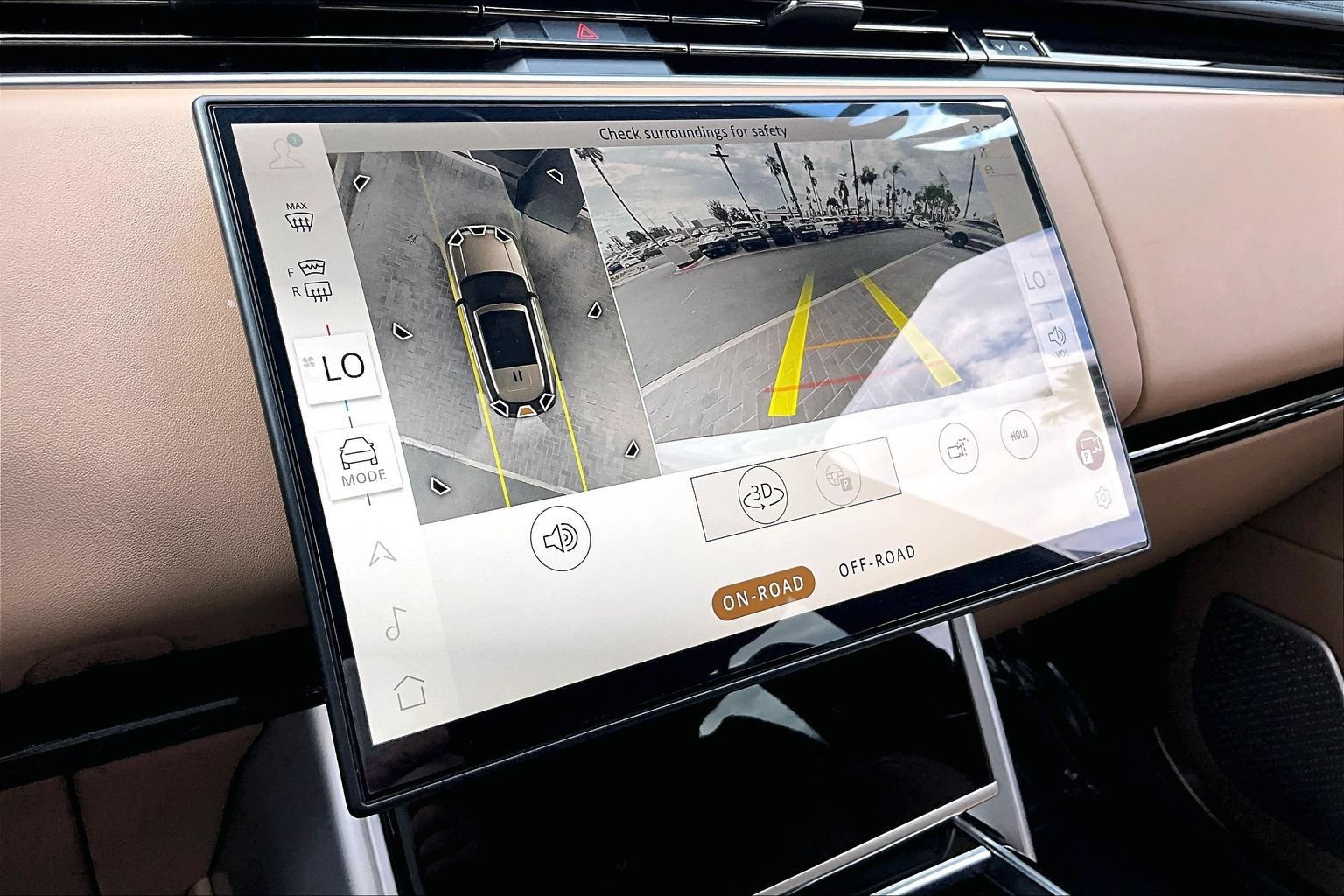 Certified 2025 Land Rover Range Rover Autobiography AWD/4WD image 20