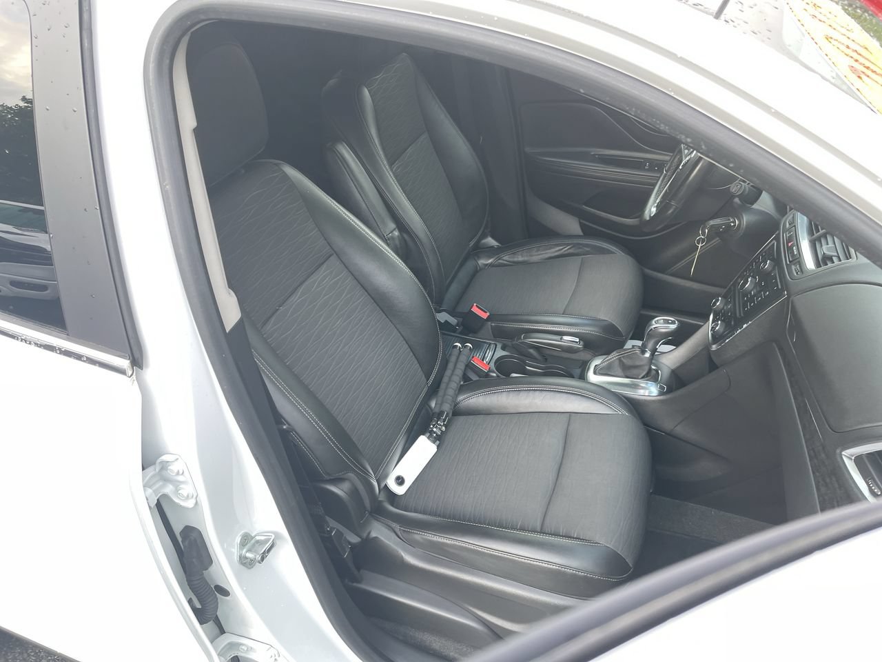 Used 2016 Buick Encore FWD image 39