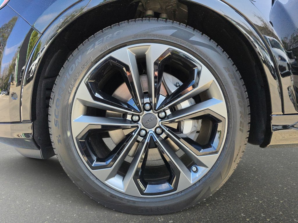 Certified 2026 Audi Q7 3.0T Premium Plus AWD/4WD image 34