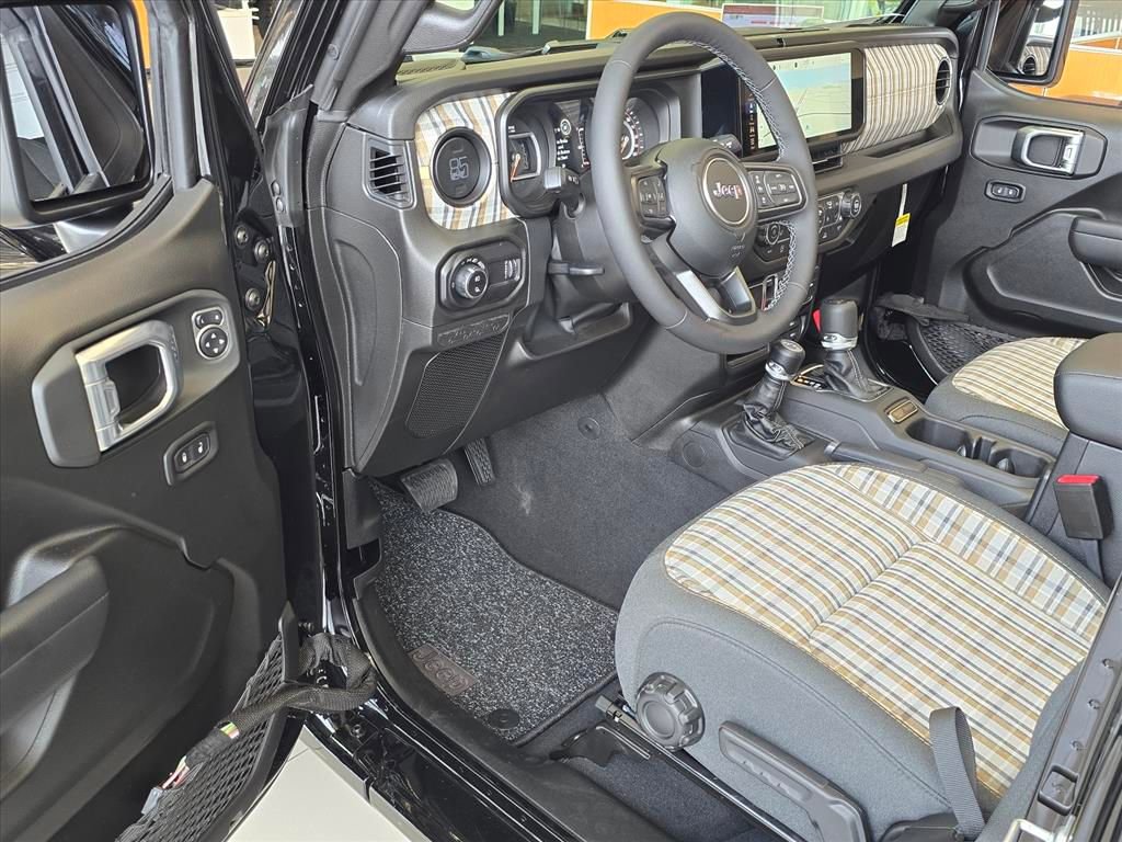 New 2026 Jeep Gladiator Mojave AWD/4WD image 4
